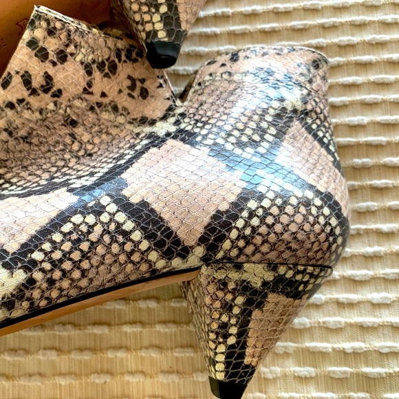 Kate Spade snake skin boots. Like new. Light & black. No scuffing perfect heels - Picture 5 of 6
